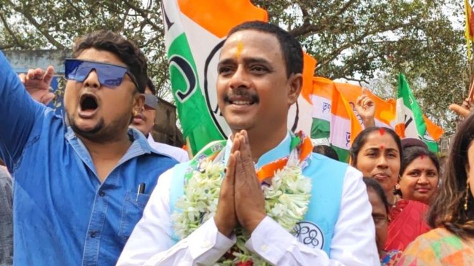 খড়গপুরে TMC-র গোষ্ঠীদ্বন্দ্ব, পুর চেয়ারম্যানকে পদত্যাগের নির্দেশ অভিষেকের খড়গপুরে TMC-র গোষ্ঠীদ্বন্দ্ব, পুর চেয়ারম্যানকে পদত্যাগের নির্দেশ অভিষেকের