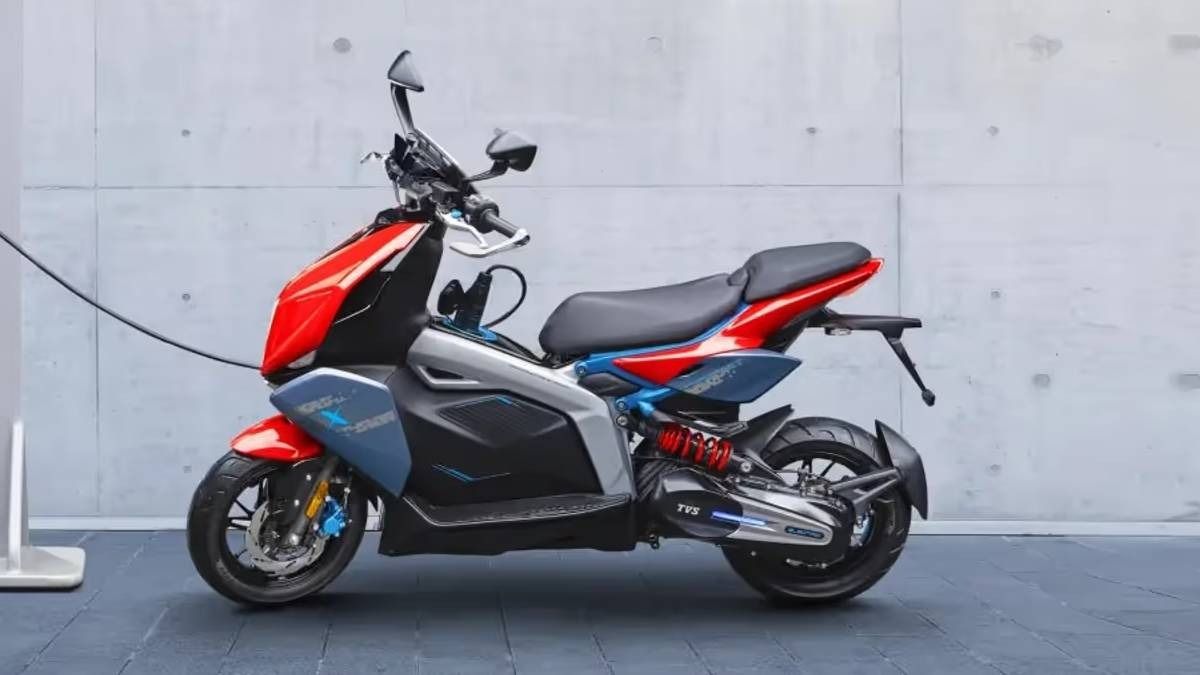 TVS স্কুটি