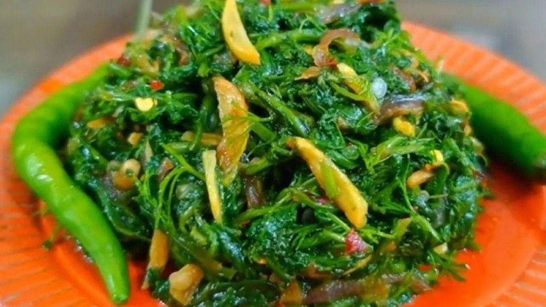 রাতে শাক খেতে বারণ করা হয় কেন? সত্য়িটা জানুন