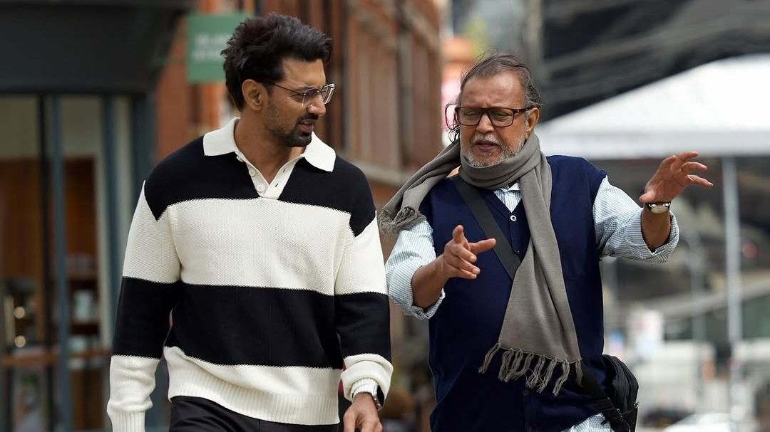 দেব,  মিঠুন চক্রবর্তী