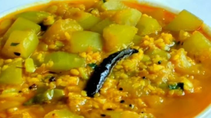 পেঁপে দিয়ে মুগডালের রেসিপি শিখে নিন।