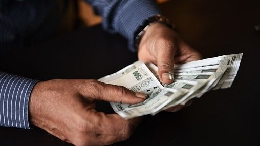 এবার ইন হ্যান্ড মাইনে কমতে পারে, শ্রম আইনে ৫০% বেসিক স্যালারি ফর্মুলাটি বুঝে নিন  