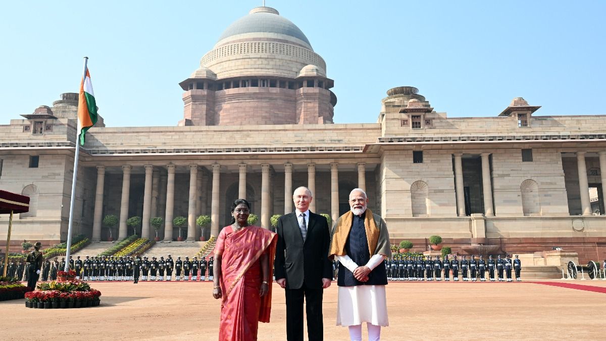 রাষ্ট্রপতি ভবনে পুতিনের সম্মানে গালা ডিনার 