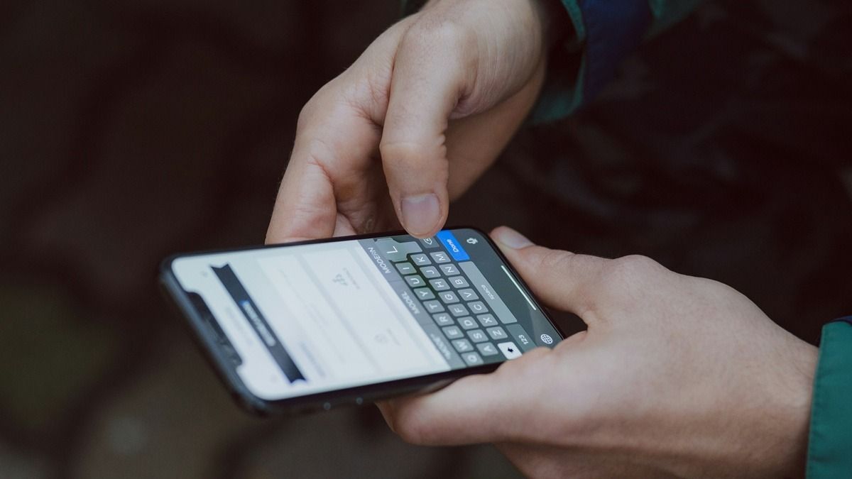 বারবার ফোন কেটে যাচ্ছে, কল ড্রপ হচ্ছে? সেটিঙে এই বদল আনলেই সমস্যা মুক্তি