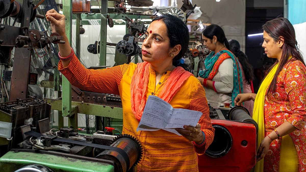 প্রাইভেট জব করলে জেনে নিন নতুন শ্রম আইন, না জানলে অধিকার হারাবেন