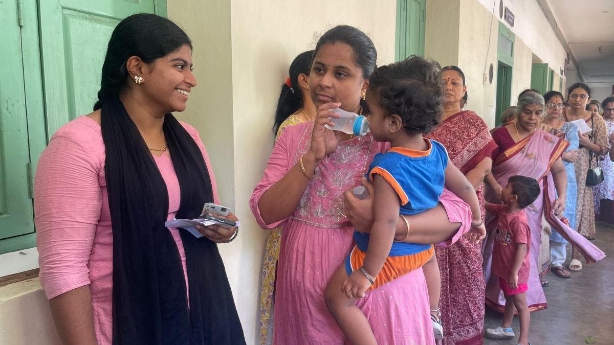 পশ্চিমবঙ্গের নির্বাচনের একটি বুথ 