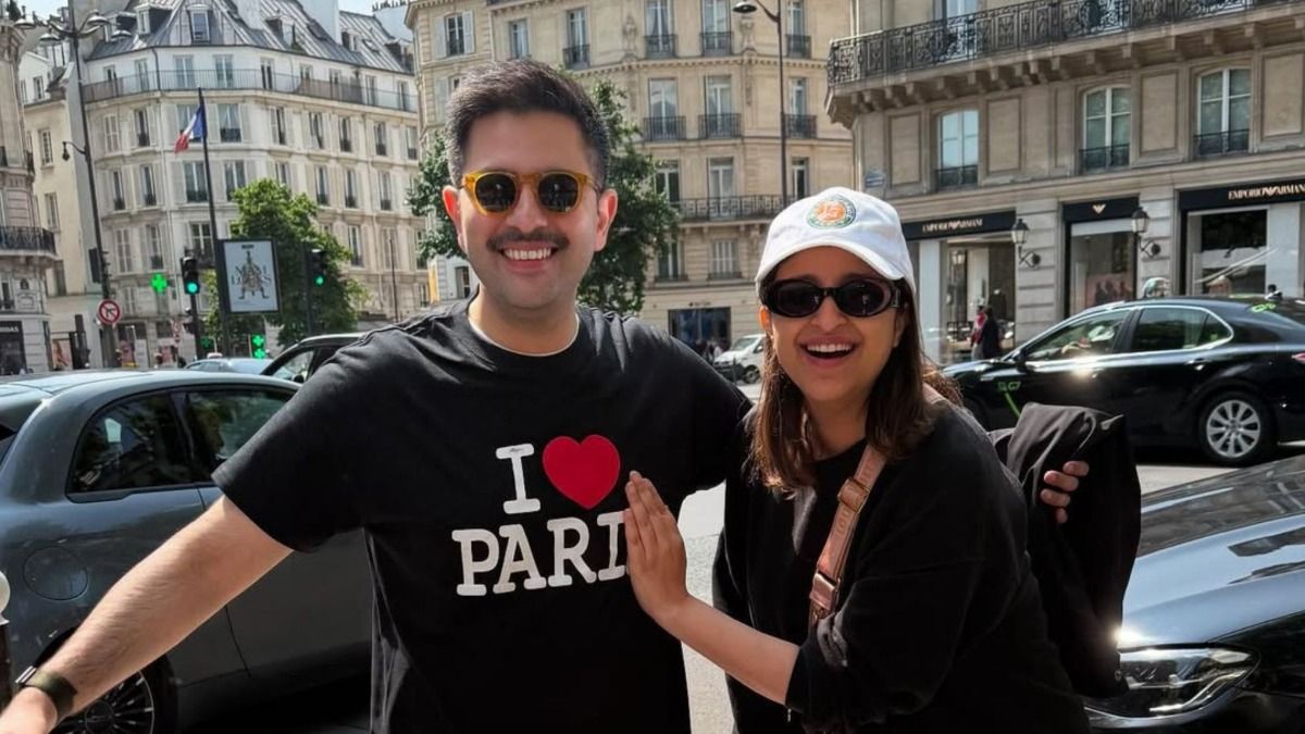 রাঘবের হাতে ধরে এবার রাজনীতিতে পরিণীতিও? স্ত্রীর হয়ে জবাব দেন স্বামীই 