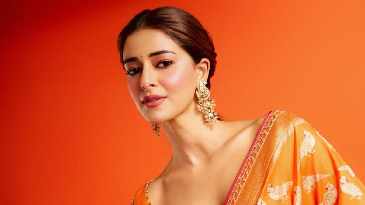বিকিনিতে বোল্ড লুকে অনন্যা! বিদেশে কার সঙ্গে ছুটি কাটাচ্ছেন নায়িকা? 