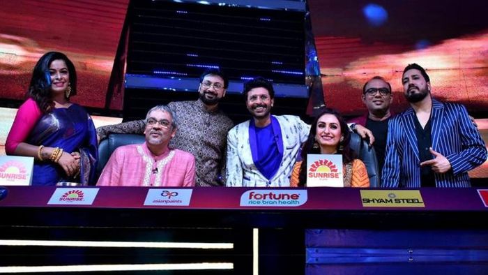 নভেম্বরে শোয়ের শুটিং ঘিরে অনিশ্চয়তা দানা বেঁধেছে।