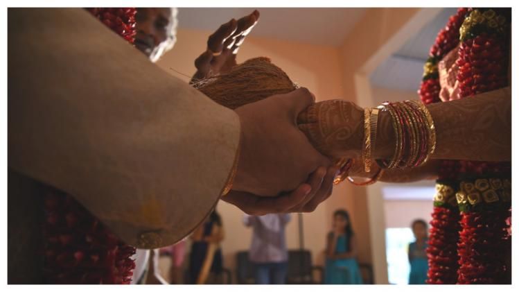 জীবনে প্রেম ও বিয়ের যোগ নিয়ে কী বলছে জ্যোতিষশাস্ত্র?