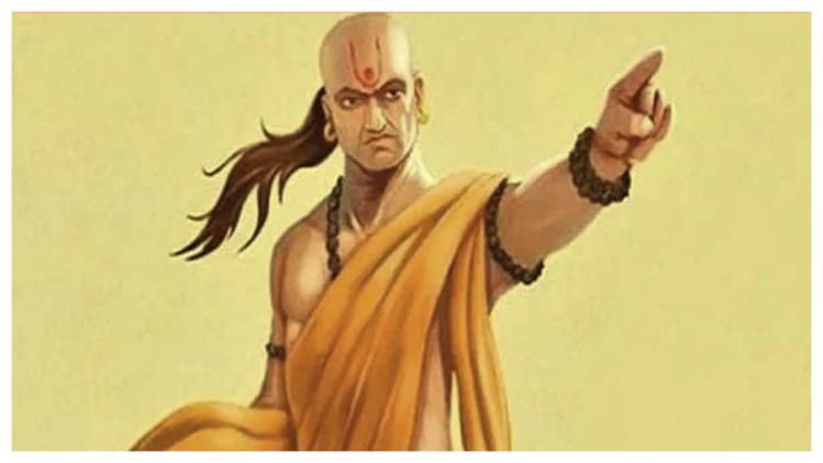 Chanakya Niti: এই চার গুণসম্পন্ন মহিলারাই সমাজে সবচেয়ে সফল!