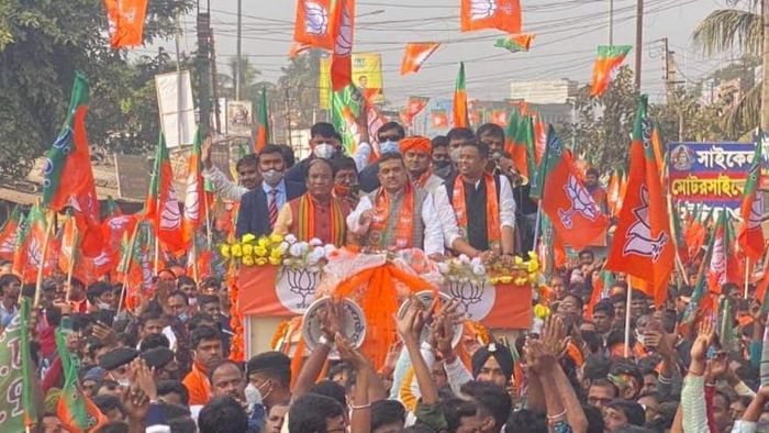 বিজেপি কর্মীদের ওপর হামলার অভিযোগে তৃণমূল শিবিরের দিকে