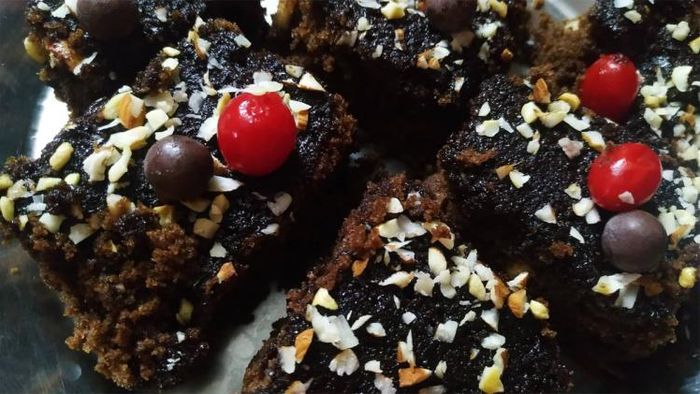 বাড়িতে বানানো চকোলেট কেক