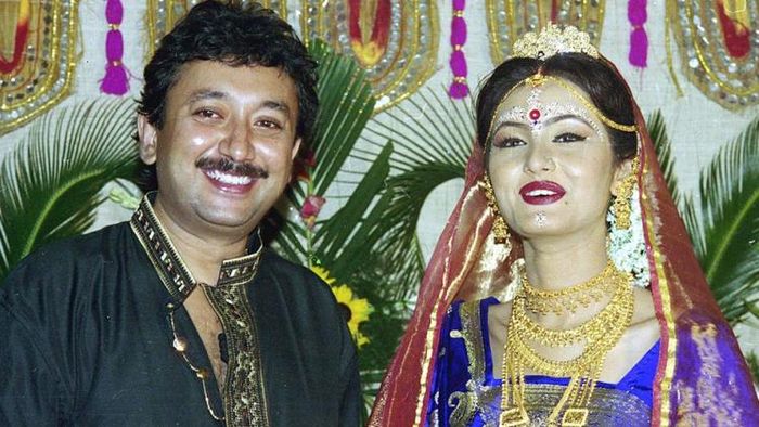 রাজনীতির পথ আলাদা হওয়ায় বিচ্ছেদ হয়েছিল জয় ও অনন্যারও