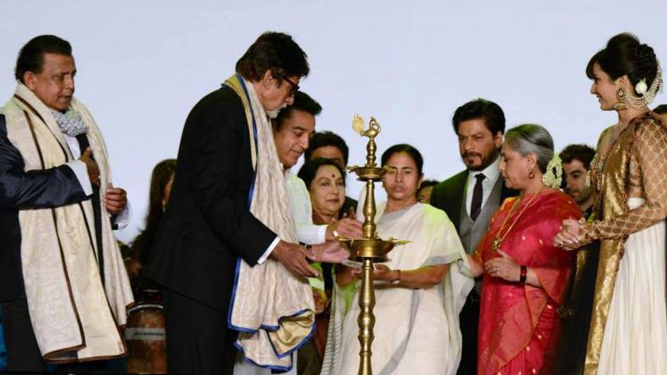 KIFF 2021: করোনার প্রভাব, ভার্চুয়ালেই উদ্বোধন কলকাতা আন্তর্জাতিক চলচ্চিত্র উৎসবের KIFF 2021: করোনার প্রভাব, ভার্চুয়ালেই উদ্বোধন কলকাতা আন্তর্জাতিক চলচ্চিত্র উৎসবের