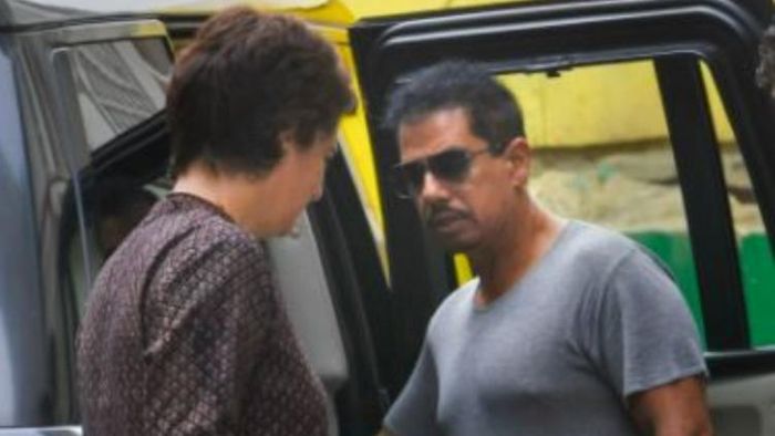 বেনামি সম্পত্তির মামলায় ফের রবার্ট বঢরাকে জিজ্ঞাসাবাদ