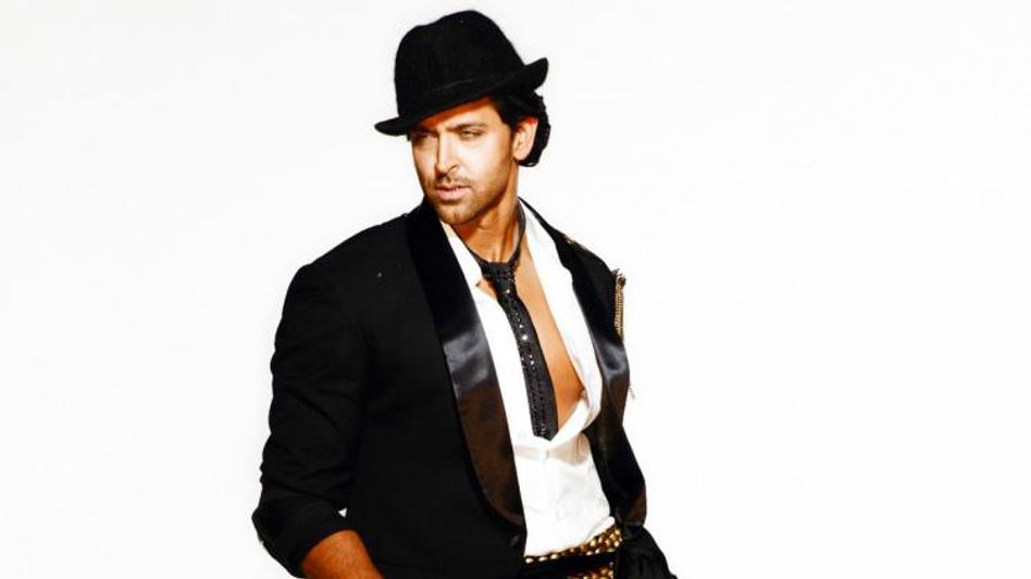 'কহো না প্যায়ার হ্যায়'-এর তালে ফের জমিয়ে নাচলেন হৃত্বিক  'কহো না প্যায়ার হ্যায়'-এর তালে ফের জমিয়ে নাচলেন হৃত্বিক