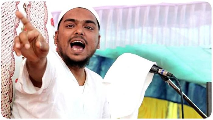 বাংলায় জোটবদ্ধ ভোট-যুদ্ধের ব্যাটন কি এ বার আব্বাস সিদ্দিকীর হাতে?