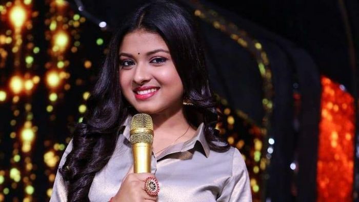 'ইন্ডিয়ান আইডল'-এর মঞ্চে অরুনিতা কাঞ্জিলাল (ছবি সৌজন্য: ফেসবুক)