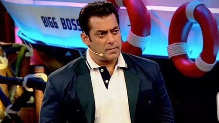 শো-এর সঞ্চালক বলিউড সুপারস্টার সলমান খান