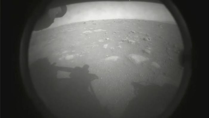 NASAs Mars rover successfully touches down on the red planet