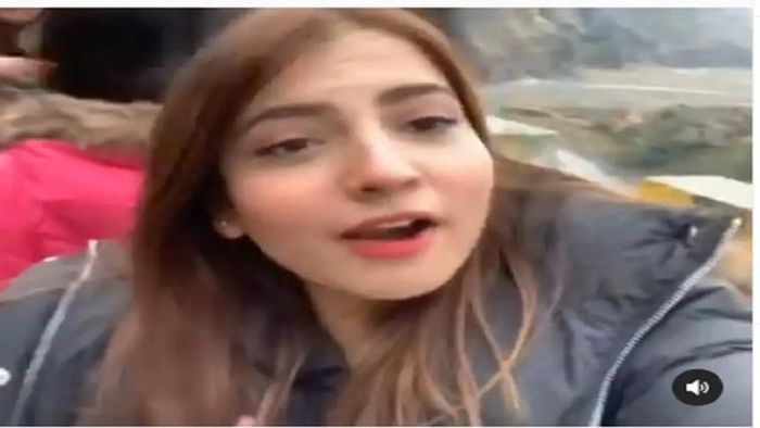 ভাইরাল ভিডিওর অংশ। ছবি-আজ তক