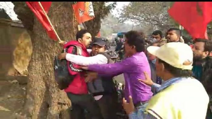 বাইক চালককে মারধরের অভিযোগ