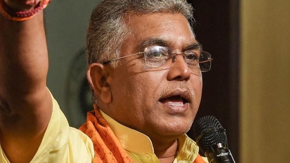''তৃণমূলের মা তো মমতা, দুর্গা আবার কবে থেকে ওদের মা হল'' ''তৃণমূলের মা তো মমতা, দুর্গা আবার কবে থেকে ওদের মা হল''