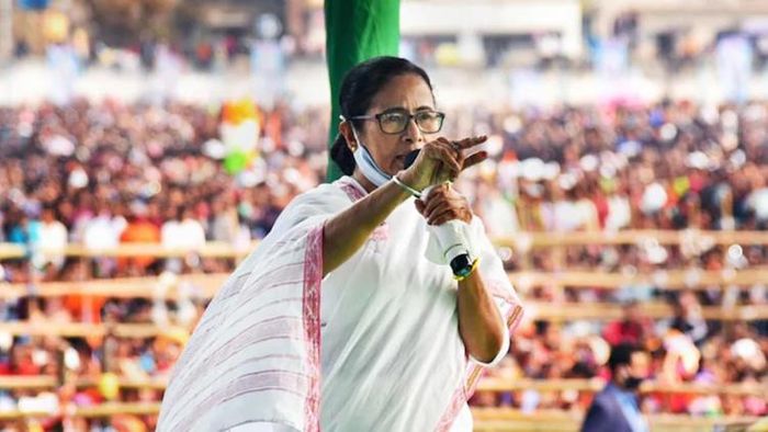 ২০১১ এবং ২০১৬ সালের বিধানসভা নির্বাচনে ভবানীপুরের আসন থেকে লড়াই করেই জিতেছিলেন 'বাংলার মেয়ে'।