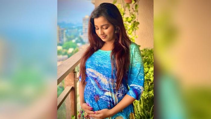 শ্রেয়া ঘোষালের বাবি বাম্প লুক (ছবি সৌজন্য: ইন্সটাগ্রাম)