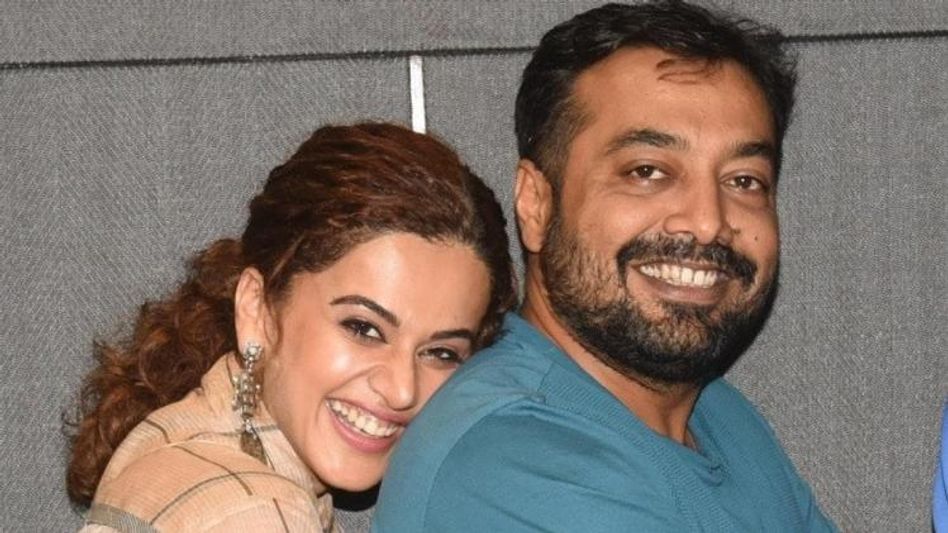 মধ্যরাত অবধি জিজ্ঞাসাবাদ তাপসী- অনুরাগদের, আজও তল্লাসি জারি আয়কর দপ্তরের মধ্যরাত অবধি জিজ্ঞাসাবাদ তাপসী- অনুরাগদের, আজও তল্লাসি জারি আয়কর দপ্তরের