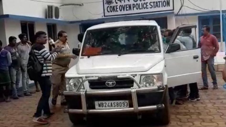 কয়লা পাচারকাণ্ডে প্রথম গ্রেফতার! CIDর জালে লালা ঘনিষ্ঠ রণবীর সিং কয়লা পাচারকাণ্ডে প্রথম গ্রেফতার! CIDর জালে লালা ঘনিষ্ঠ রণবীর সিং