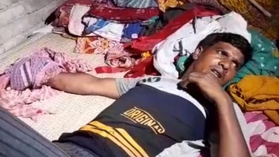 বাগদায় গুলিবিদ্ধ ৩ জন, এবার অভিযুক্ত রাজ্য পুলিশ  বাগদায় গুলিবিদ্ধ ৩ জন, এবার অভিযুক্ত রাজ্য পুলিশ