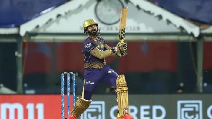 দীনেশ কার্তিকের ভূমিকা নিয়ে প্রশ্ন তুললেন সেহওয়াগ