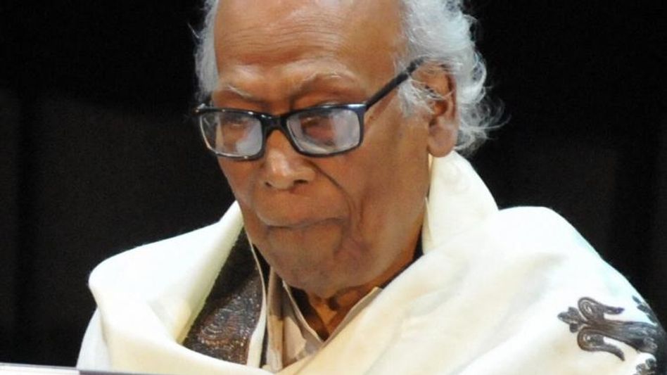 কবি শঙ্খ ঘোষ – আত্ম আবিষ্কারের এক অনির্বাণ যাত্রা কবি শঙ্খ ঘোষ – আত্ম আবিষ্কারের এক অনির্বাণ যাত্রা