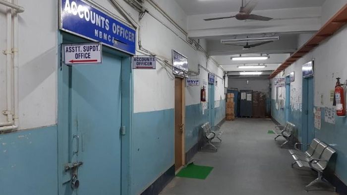 উত্তরবঙ্গ মেডিক্যাল কলেজ করিডর-ফাইল ছবি