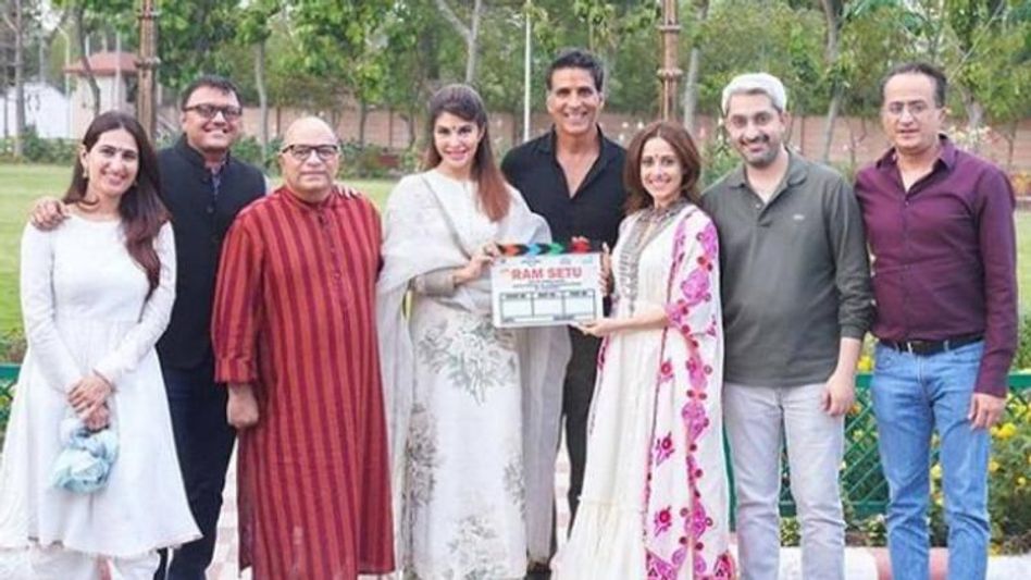 অক্ষয়ের পর কোভিডে আক্রান্ত 'রাম সেতু'-র আরও ৪৫ জন! অক্ষয়ের পর কোভিডে আক্রান্ত 'রাম সেতু'-র আরও ৪৫ জন!