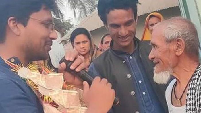 সংযুক্ত মোর্চা সমর্থিত ফরওয়ার্ড ব্লকের চাকুলিয়ার প্রার্থী আলি ইমরান রামজ