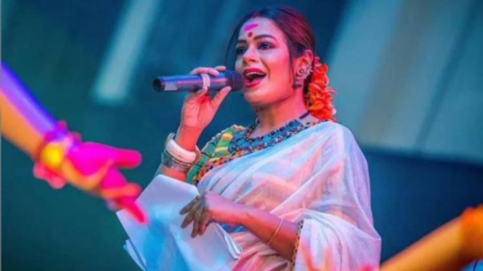 'খারাপ কথা আমায় এগিয়ে নিয়ে যাচ্ছে', ট্রোলের জবাব ইমনের 'খারাপ কথা আমায় এগিয়ে নিয়ে যাচ্ছে', ট্রোলের জবাব ইমনের