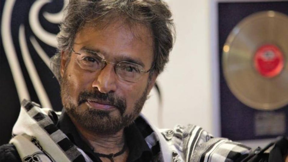 "যদি তোর ডাক শুনে কেউ না আসে...তবে নাকি একলা চলতে হয়!"  রবীন্দ্রনাথ প্রসঙ্গে নচিকেতা  "যদি তোর ডাক শুনে কেউ না আসে...তবে নাকি একলা চলতে হয়!"  রবীন্দ্রনাথ প্রসঙ্গে নচিকেতা