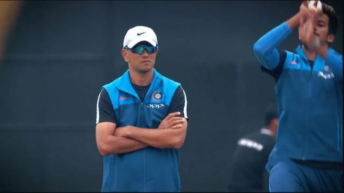 কোচের ভূমিকায় রাহুল দ্রাবিড়। ফাইল ছবি।