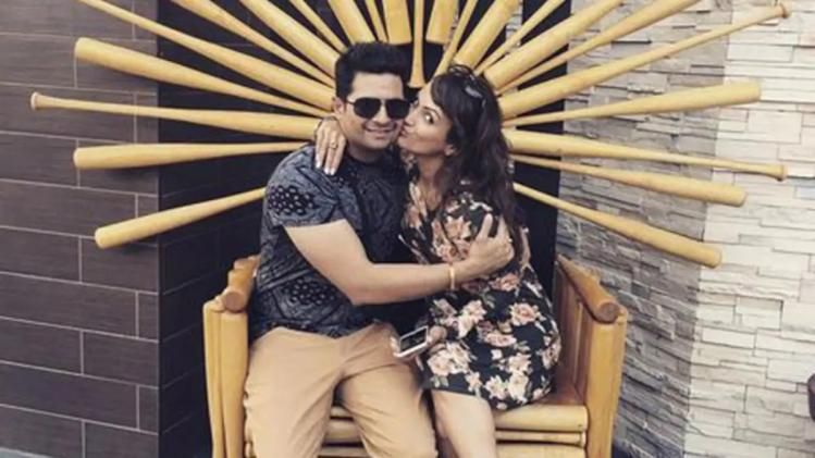 করণ মেহরা ও নিশা রাওয়াল