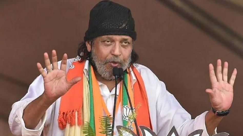 'মারবো এখানে...,' বিতর্কিত ডায়লগে ফের জিজ্ঞাসাবাদ মিঠুনকে 'মারবো এখানে...,' বিতর্কিত ডায়লগে ফের জিজ্ঞাসাবাদ মিঠুনকে