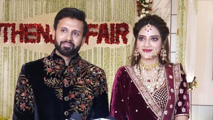 বিয়ের রিসেপশনে নুসরত - লিখিল