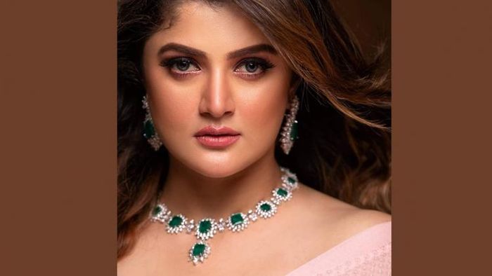 শ্রাবন্তী চট্টোপাধ্যায়