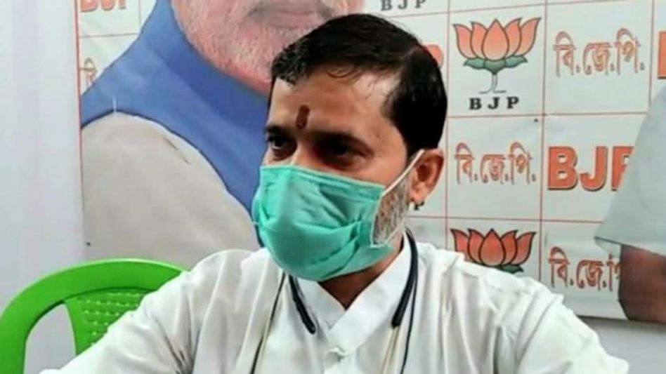 ভাঙন! আলিপুরদুয়ারে BJP ছাড়ছেন জেলা সভাপতি ভাঙন! আলিপুরদুয়ারে BJP ছাড়ছেন জেলা সভাপতি