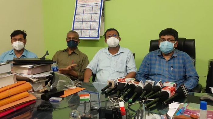 বৈঠকে উত্তরবঙ্গ মেডিক্য়াল কলেজ কর্তৃপক্ষ