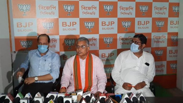 শিলিগুড়িতে সাংবাদিক বৈঠকে দিলীপ ঘোষ