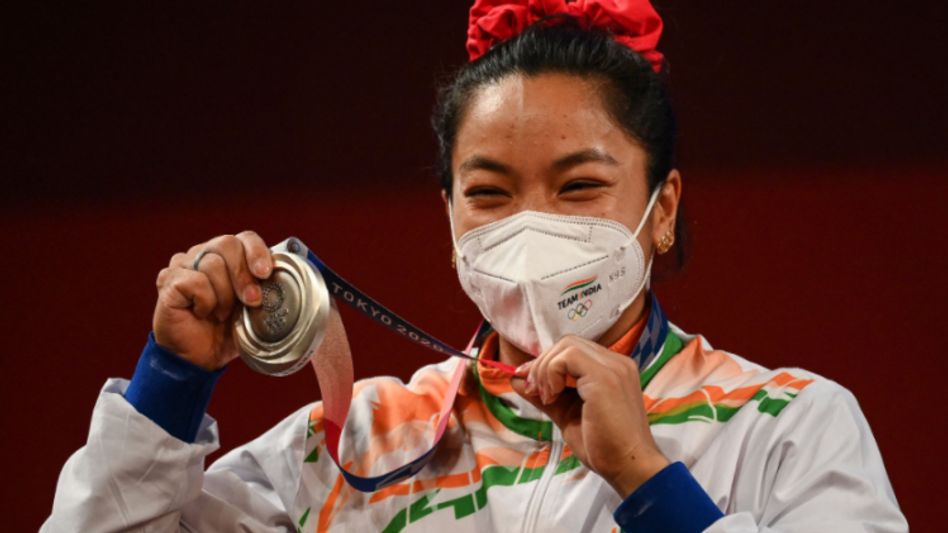 Tokyo Olympics: মীরাবাই চানুর রুপো! অভিনন্দন প্রধানমন্ত্রী থেকে রাষ্ট্রপতির Tokyo Olympics: মীরাবাই চানুর রুপো! অভিনন্দন প্রধানমন্ত্রী থেকে রাষ্ট্রপতির