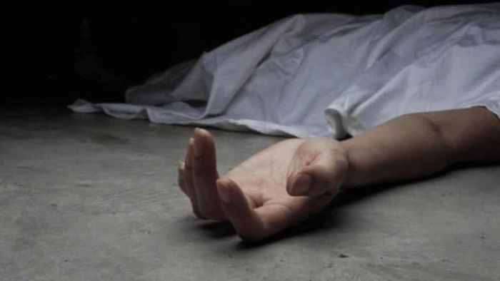 উদ্ধার কঙ্কালসার দেহ। প্রতীকী ছবি